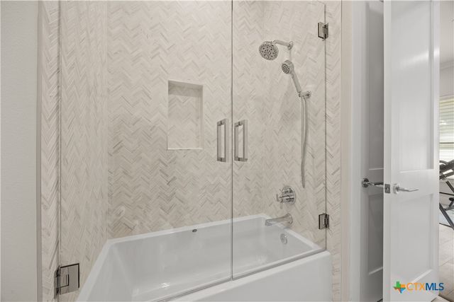 1410 E Creekview Drive, Salado, TX 76571