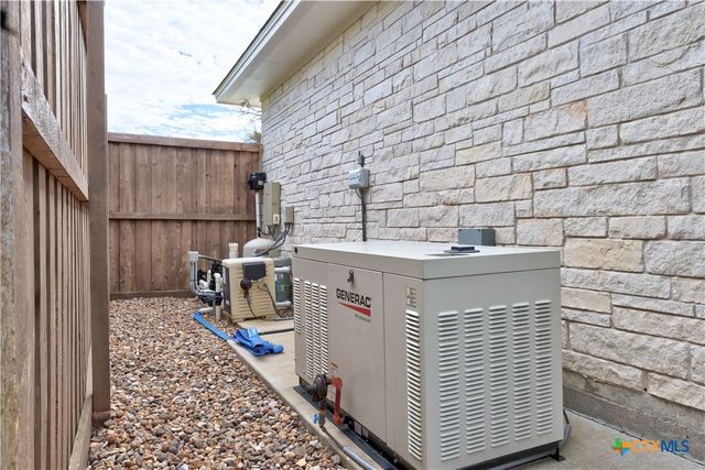 1410 E Creekview Drive, Salado, TX 76571