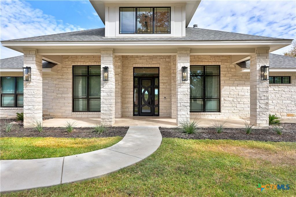 1410 E Creekview Drive, Salado, TX 76571
