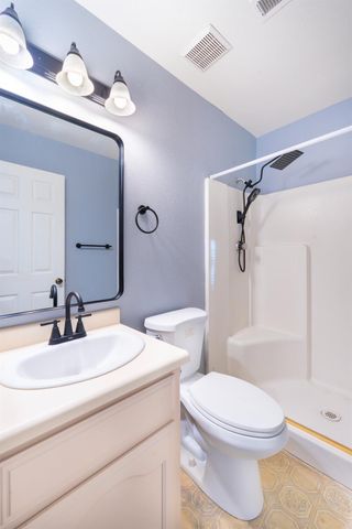 601 Oakridge Drive, Madera, CA 93637