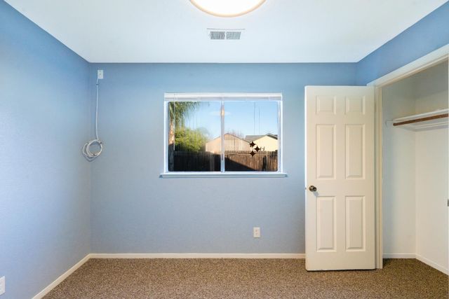 601 Oakridge Drive, Madera, CA 93637