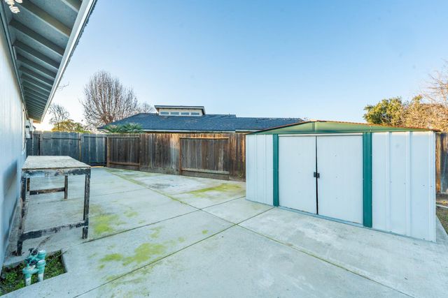 601 Oakridge Drive, Madera, CA 93637