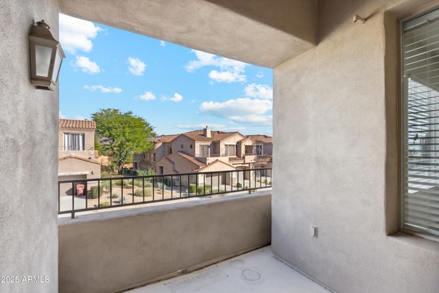 19475 N GRAYHAWK Drive 2091, Scottsdale, AZ 85255