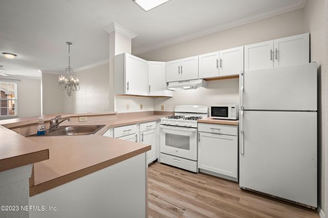 13810 SUTTON PARK Drive N 625, Jacksonville, FL 32224