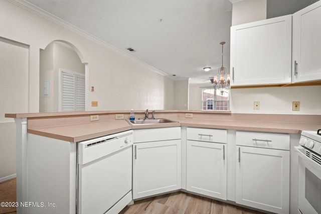 13810 SUTTON PARK Drive N 625, Jacksonville, FL 32224