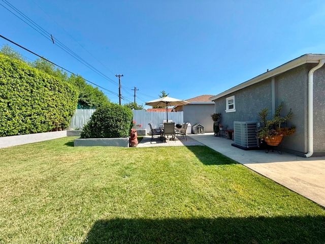 12327 Dunrobin, Downey, CA 90242