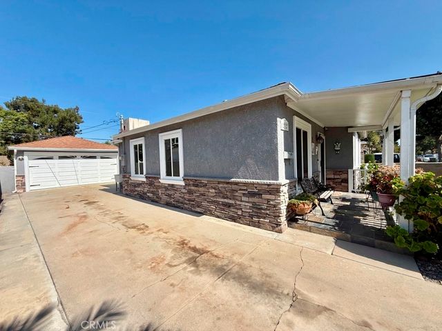 12327 Dunrobin, Downey, CA 90242