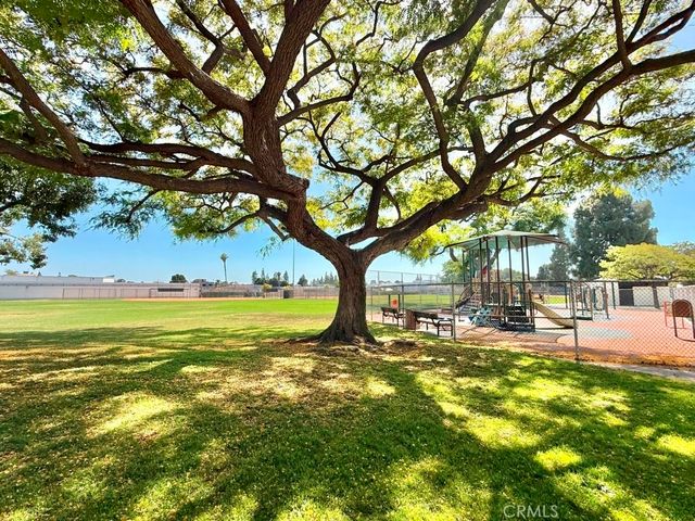 12327 Dunrobin, Downey, CA 90242