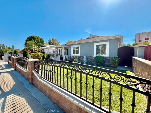 12327 Dunrobin, Downey, CA 90242