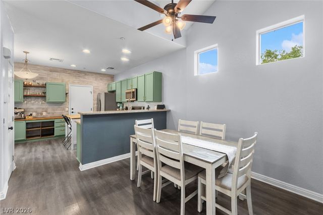 7876 Marbledoe Street, Las Vegas, NV 89149