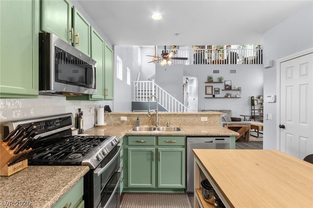 7876 Marbledoe Street, Las Vegas, NV 89149