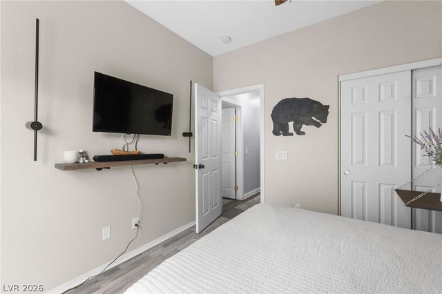 7876 Marbledoe Street, Las Vegas, NV 89149