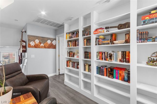 7876 Marbledoe Street, Las Vegas, NV 89149