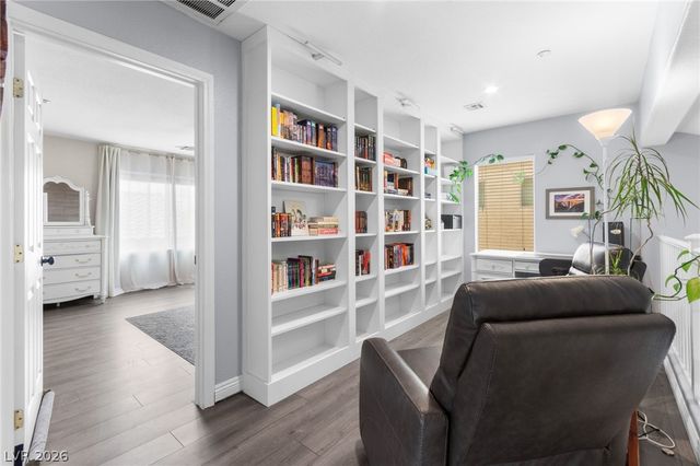 7876 Marbledoe Street, Las Vegas, NV 89149