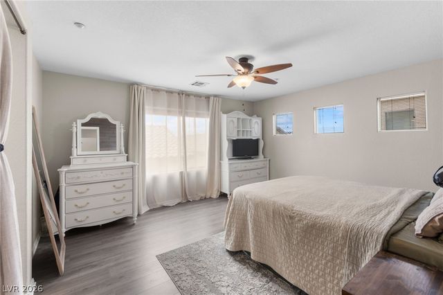 7876 Marbledoe Street, Las Vegas, NV 89149