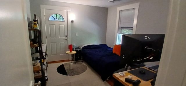 142 Warren Rd B, Framingham, MA 01702