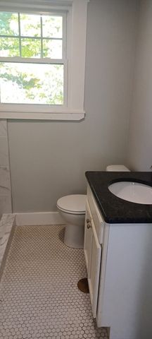 142 Warren Rd B, Framingham, MA 01702