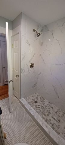 142 Warren Rd B, Framingham, MA 01702