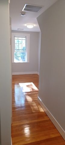 142 Warren Rd B, Framingham, MA 01702