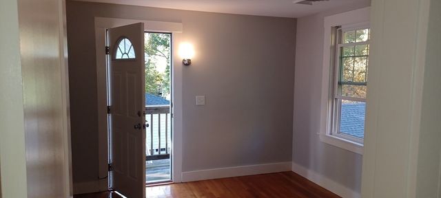 142 Warren Rd B, Framingham, MA 01702