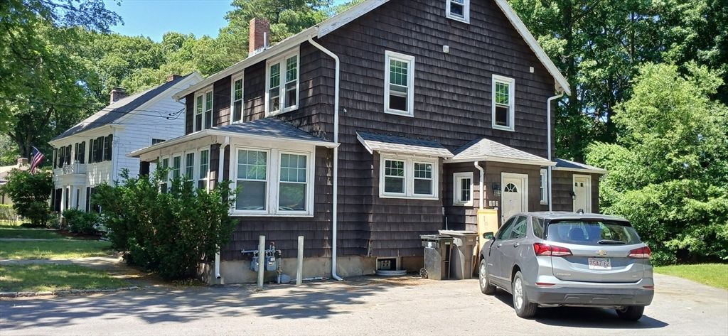 142 Warren Rd B, Framingham, MA 01702