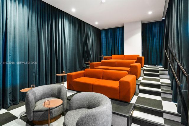 11 NE 6th St 2104, Miami, FL 33132