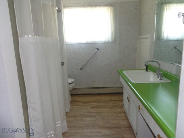 917 E 3rd Street, Anaconda, MT 59711