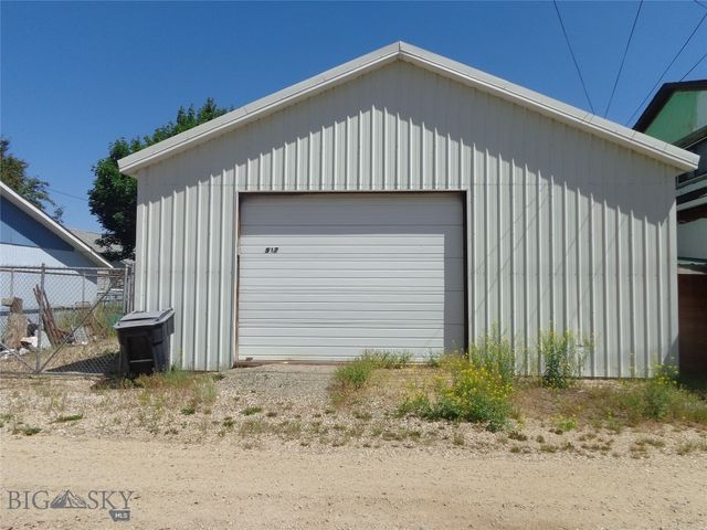 917 E 3rd Street, Anaconda, MT 59711