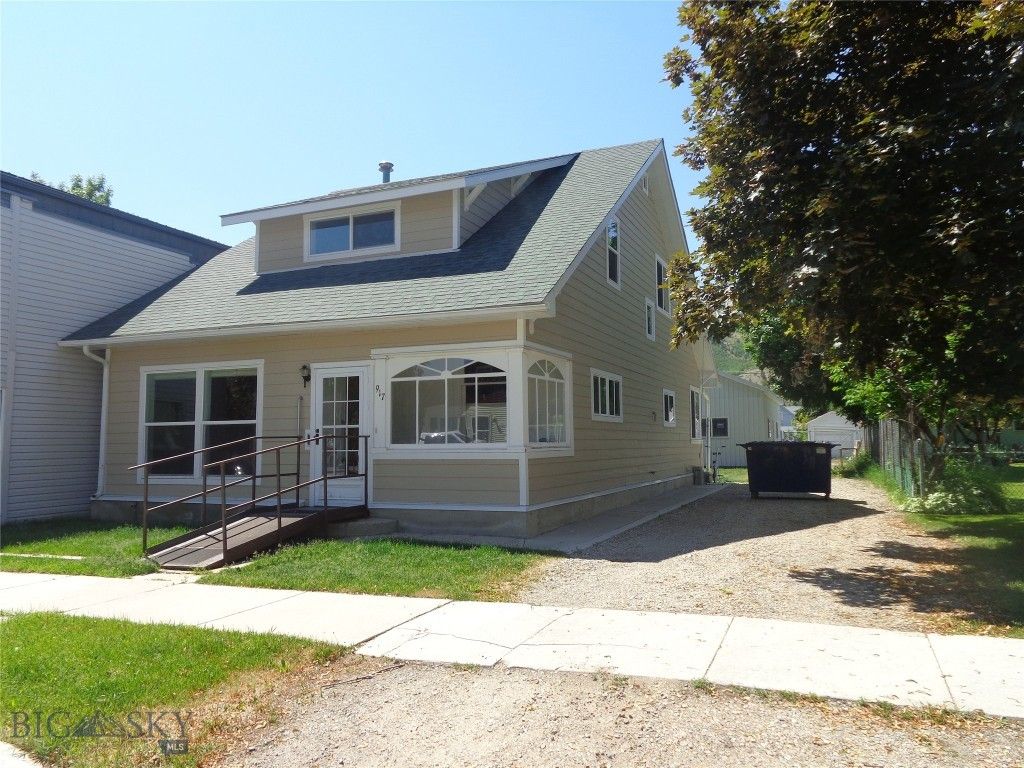 917 E 3rd Street, Anaconda, MT 59711