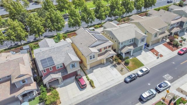 9749 Philta Way, Elk Grove, CA 95757