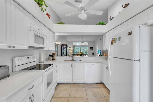 6807 STONE RIVER ROAD 204, Bradenton, FL 34203