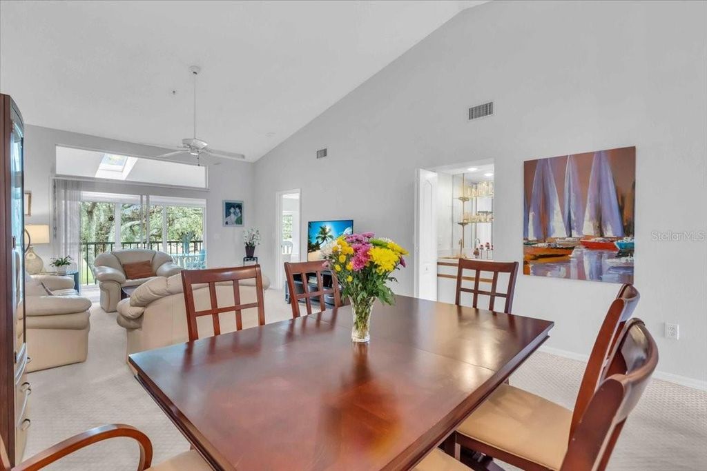 Image 19 of property listing at 6807 STONE RIVER ROAD 204, Bradenton, FL 34203