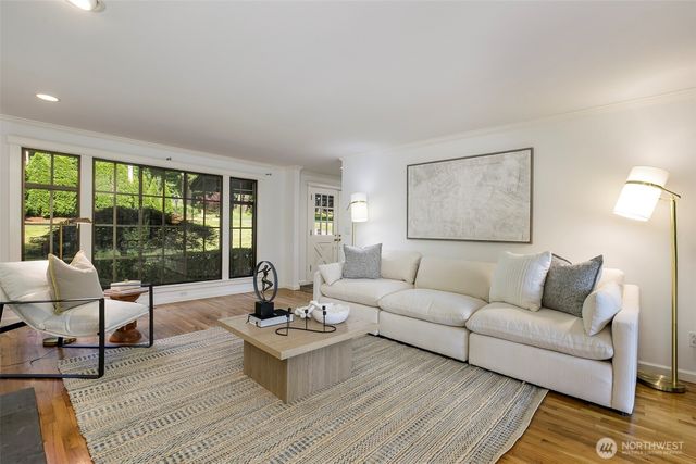 4434 137th Avenue NE, Bellevue, WA 98005