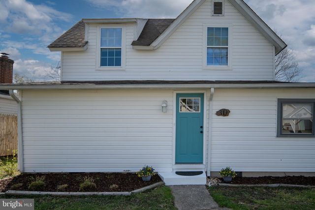 319 MARSHALL, Colonial Beach, VA 22443
