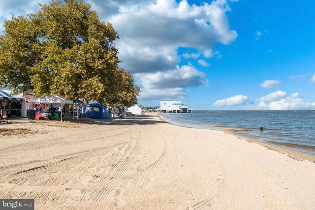 319 MARSHALL, Colonial Beach, VA 22443