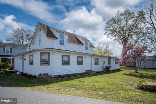 319 MARSHALL, Colonial Beach, VA 22443