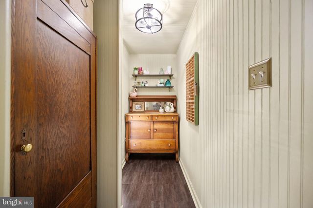 319 MARSHALL, Colonial Beach, VA 22443