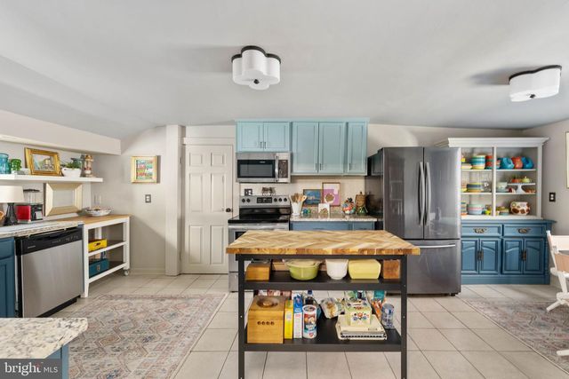 319 MARSHALL, Colonial Beach, VA 22443