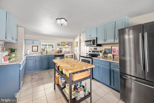 319 MARSHALL, Colonial Beach, VA 22443