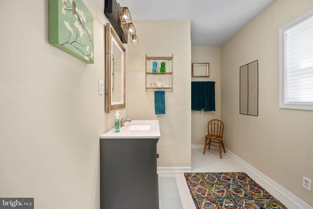 319 MARSHALL, Colonial Beach, VA 22443