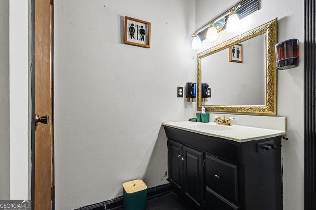 3808 Shane Court, Ellenwood, GA 30294