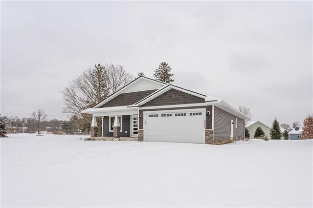 2352 St Andrews Drive, Altoona, WI 54720