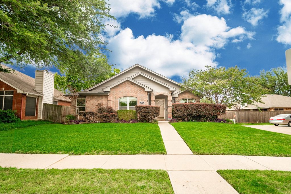 804 Lake Bluff Drive, Flower Mound, TX 75028