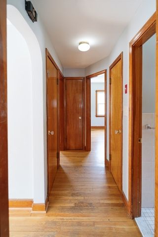 367 Lynnfield St, Peabody, MA 01960
