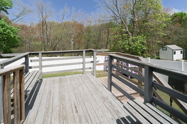 367 Lynnfield St, Peabody, MA 01960