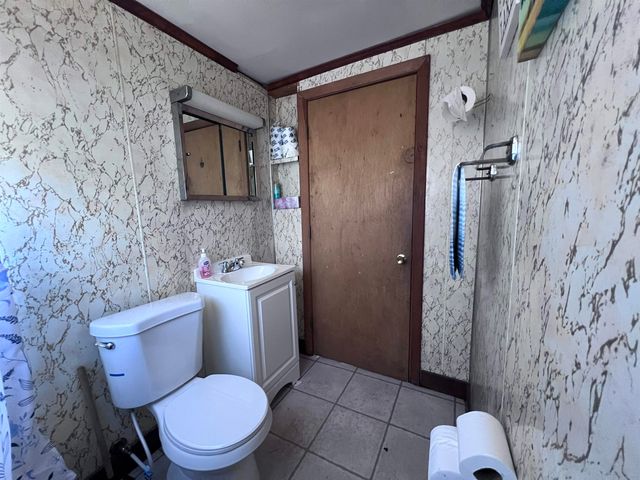 1 Spring Street, Hillsborough, NH 03244
