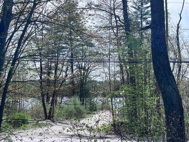 1 Spring Street, Hillsborough, NH 03244