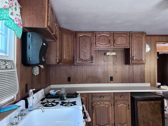 1 Spring Street, Hillsborough, NH 03244