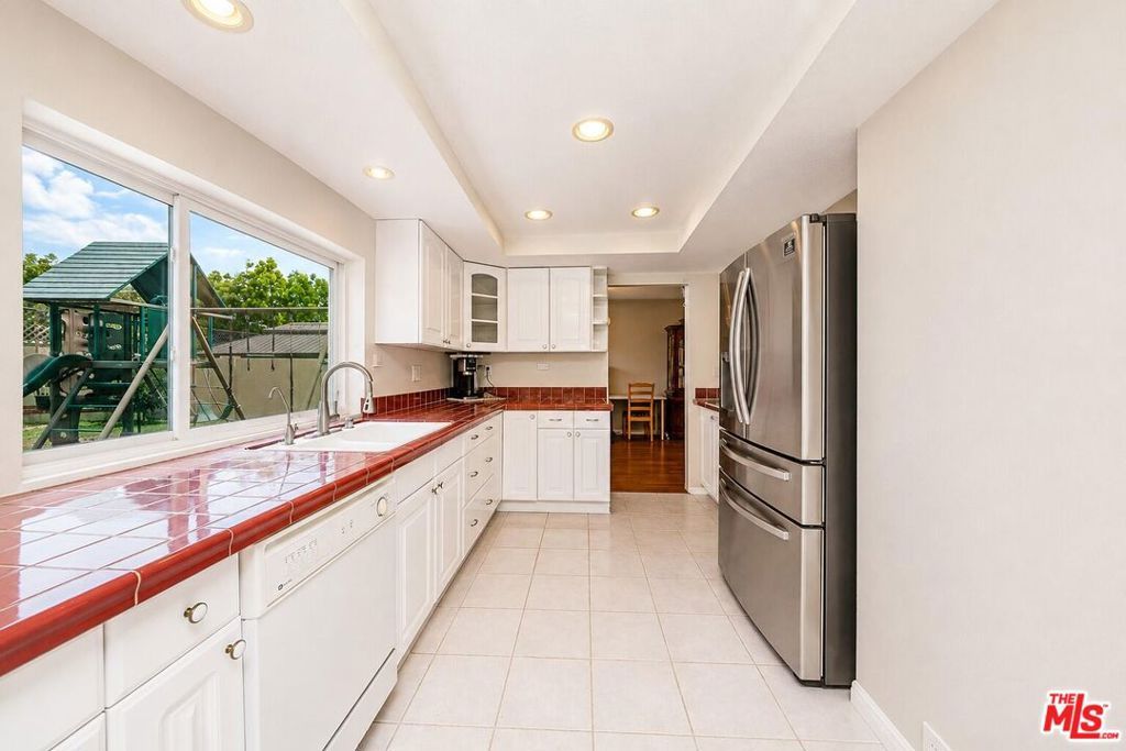 4533 Rainier Drive, Cypress, CA 90630 — photo 5