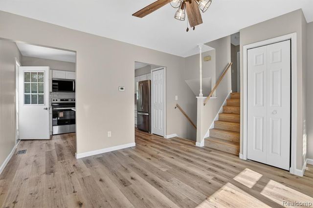 1215 N Oak Road, Davison, MI 48423